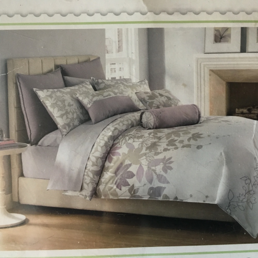 Never used full/queen duvet cover
